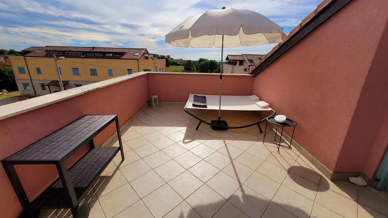 Apartment Sofia With Roof Terrace And Sea View In Gedici Croatia