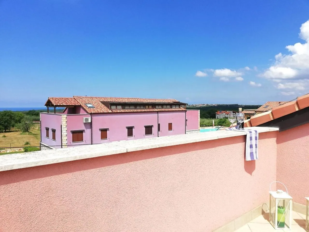 Apartment Sofia With Roof Terrace And Sea View In Gedici