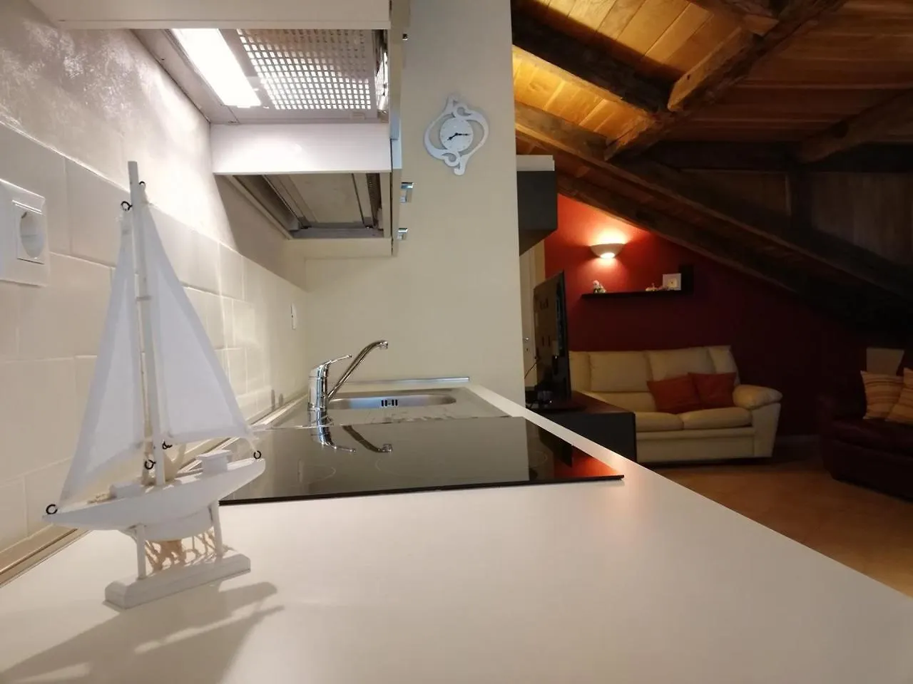Apartment Sofia With Roof Terrace And Sea View In Gedici